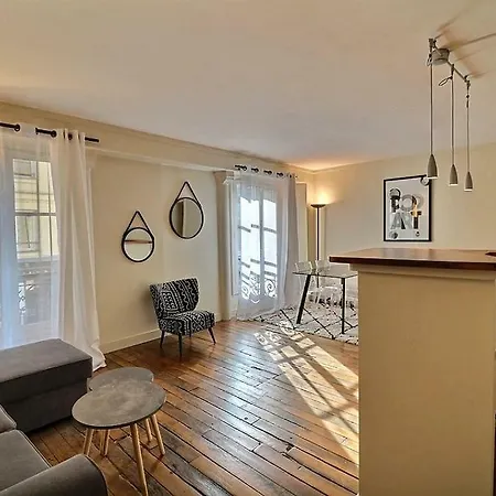 4eme - The Marais - Bhv *